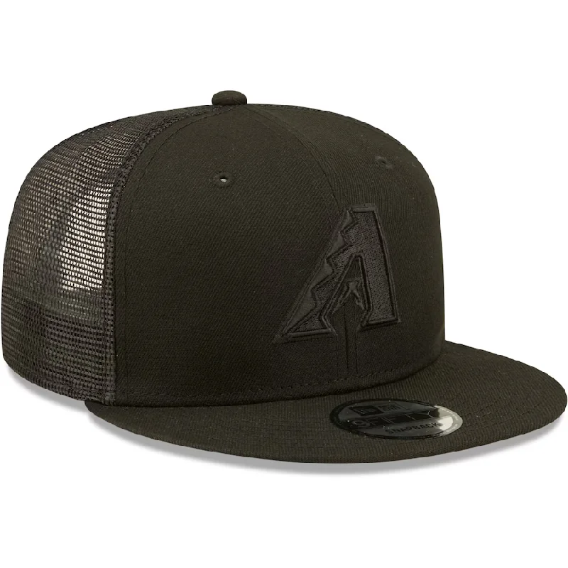 Statement Hat-New Era Arizona Diamondbacks Classic Black on Black 9FIFTY Trucker Snapback